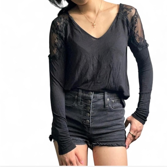 American Eagle Outfitters Tops - AMERICAN EAGLE Soft and Sexy Black lace shoulder long sleeve backless top